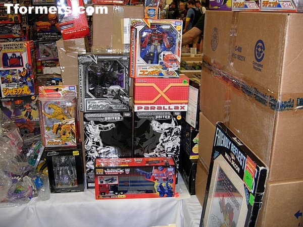 Botcon 2011 Dealers Room  (306 of 359)